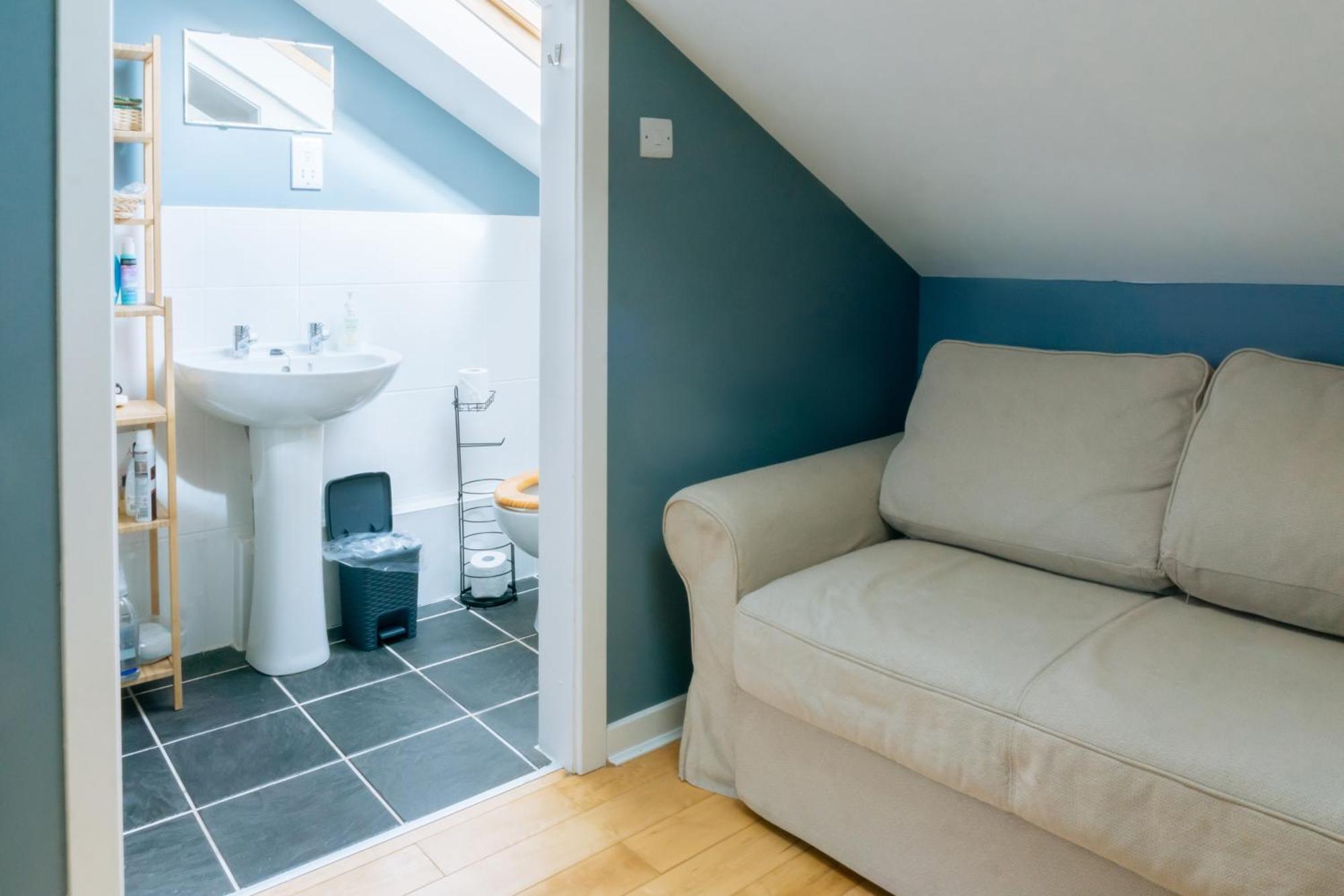 Stylish 3 Bedroom Apartment Near Hollyrood Park Edinburgh Ngoại thất bức ảnh
